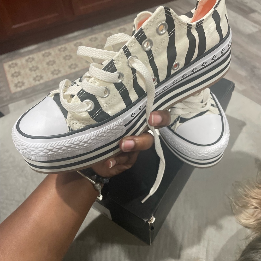 Converse Platform layer shoes .